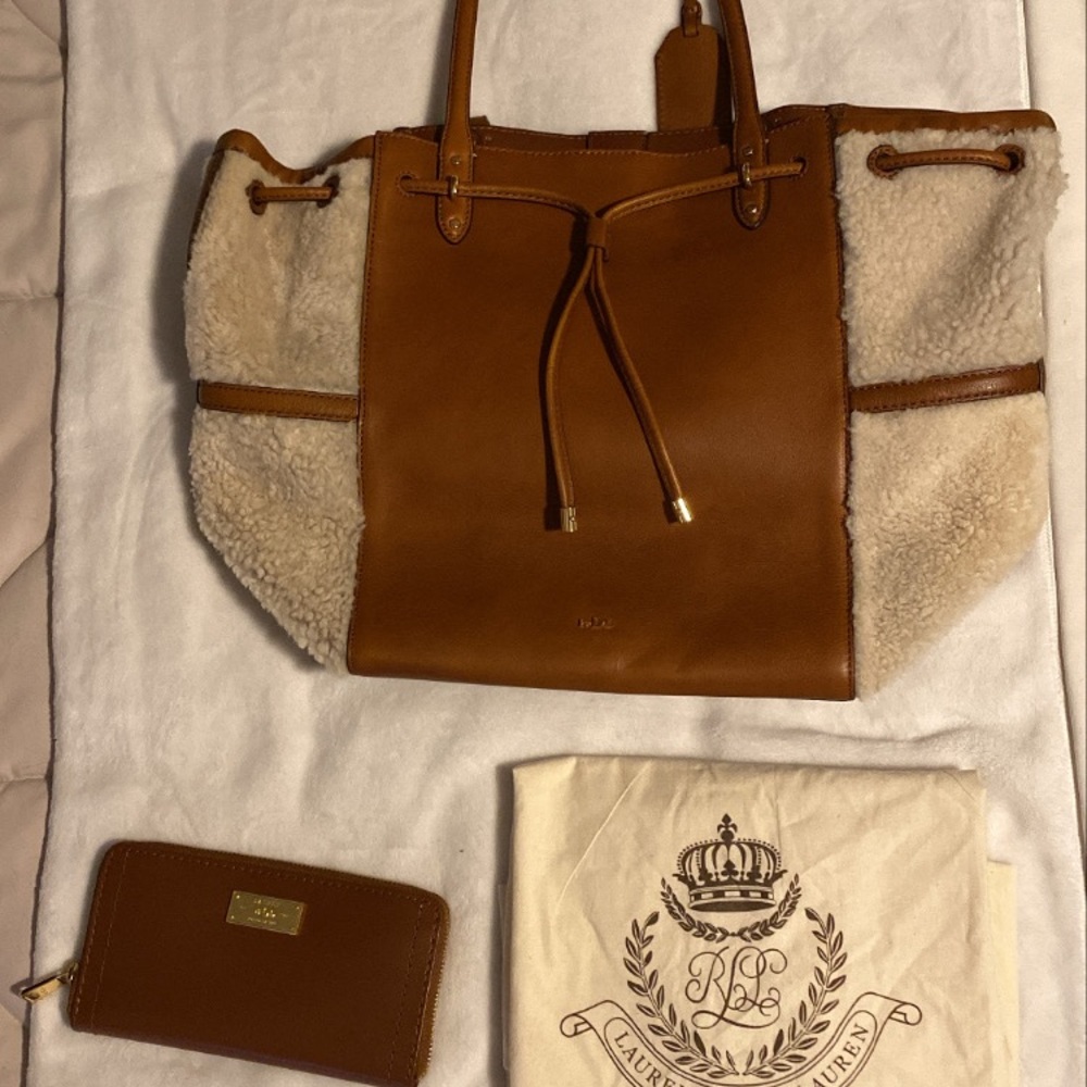 Beautiful Lauren Ralph Lauren Sherpa and Leather Tote Bag, Wallet, and Dust Bag.